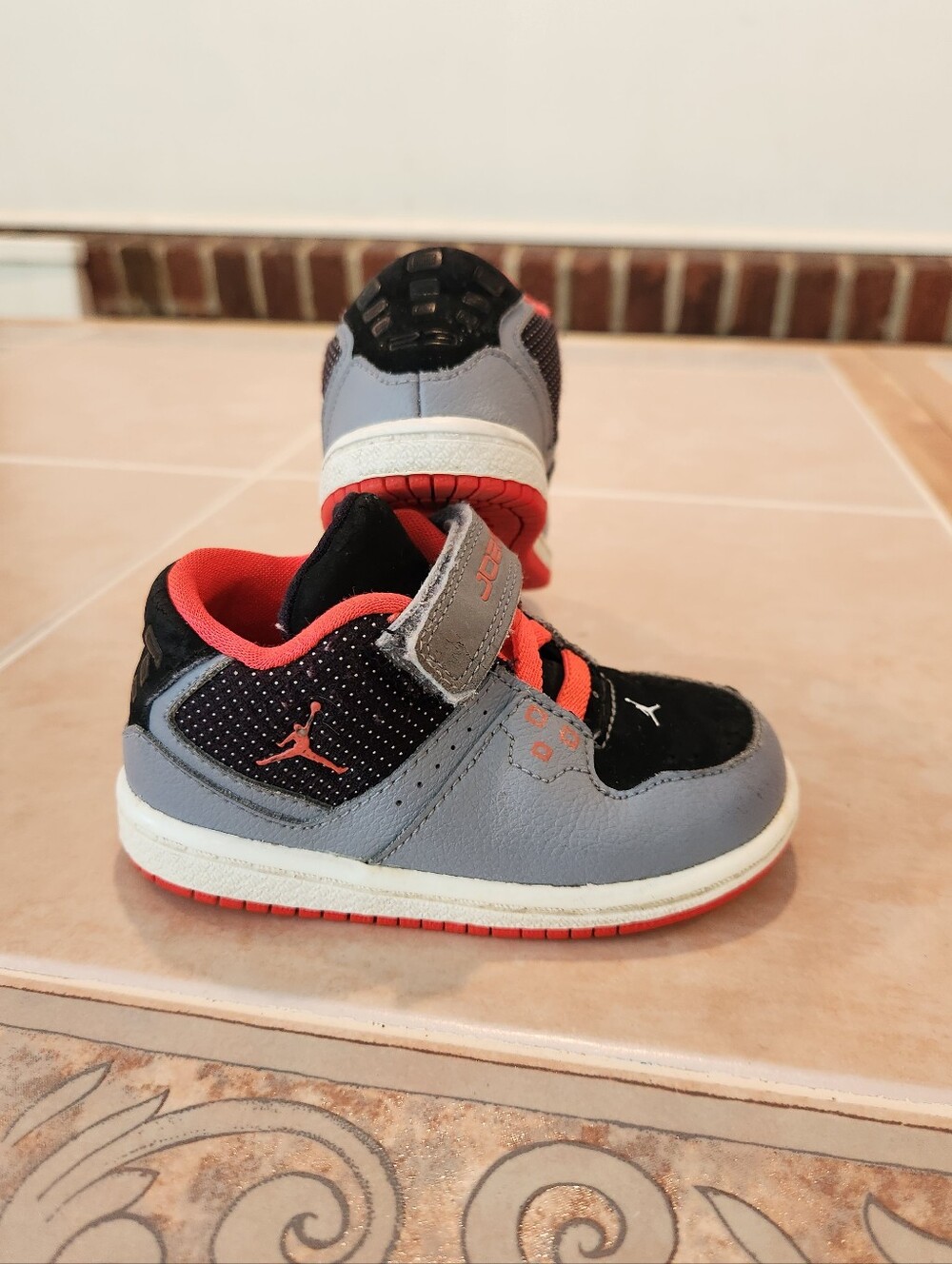 6c Toddler Infrared Jordan Sneakers